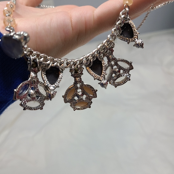 Necklace - Picture 4 of 9